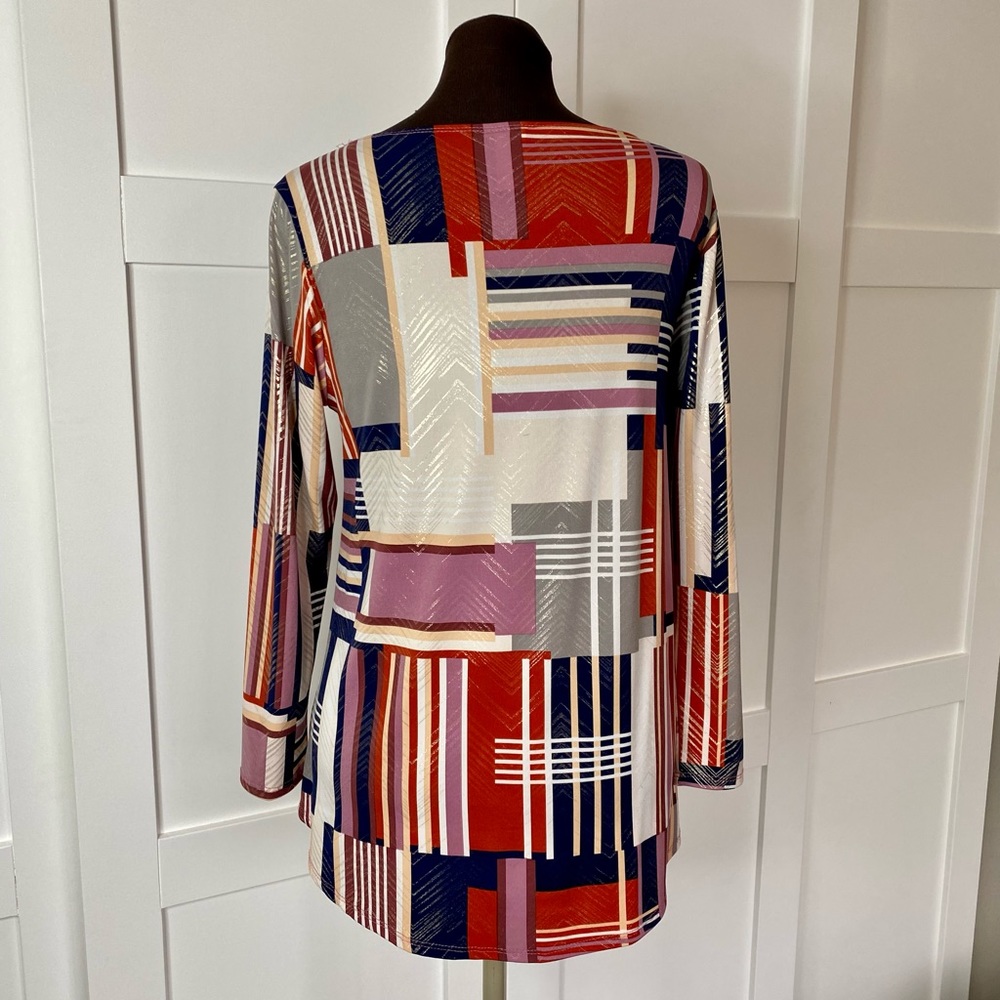 Jostar Stretchy Colorblock Geometric Golden Detail 3/4 Sleeves Tunic - Picture 6 of 10